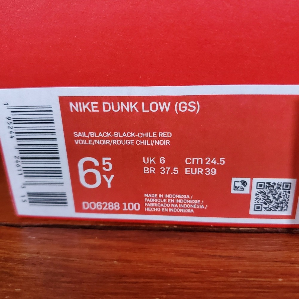 Nike Dunk Low GS Shoes 6.5Y Chile Red Sail Black NBA 75th Anniversary DO6288-100 - Picture 8 of 9